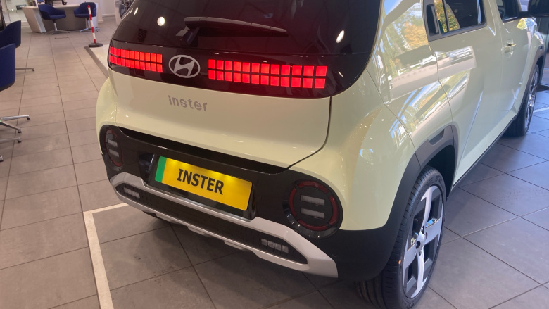 Hyundai INSTER 85kW 02 49kWh 5dr Auto Electric Hatchback